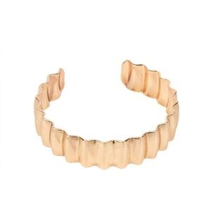Elegant Gold Cuff Bracelet